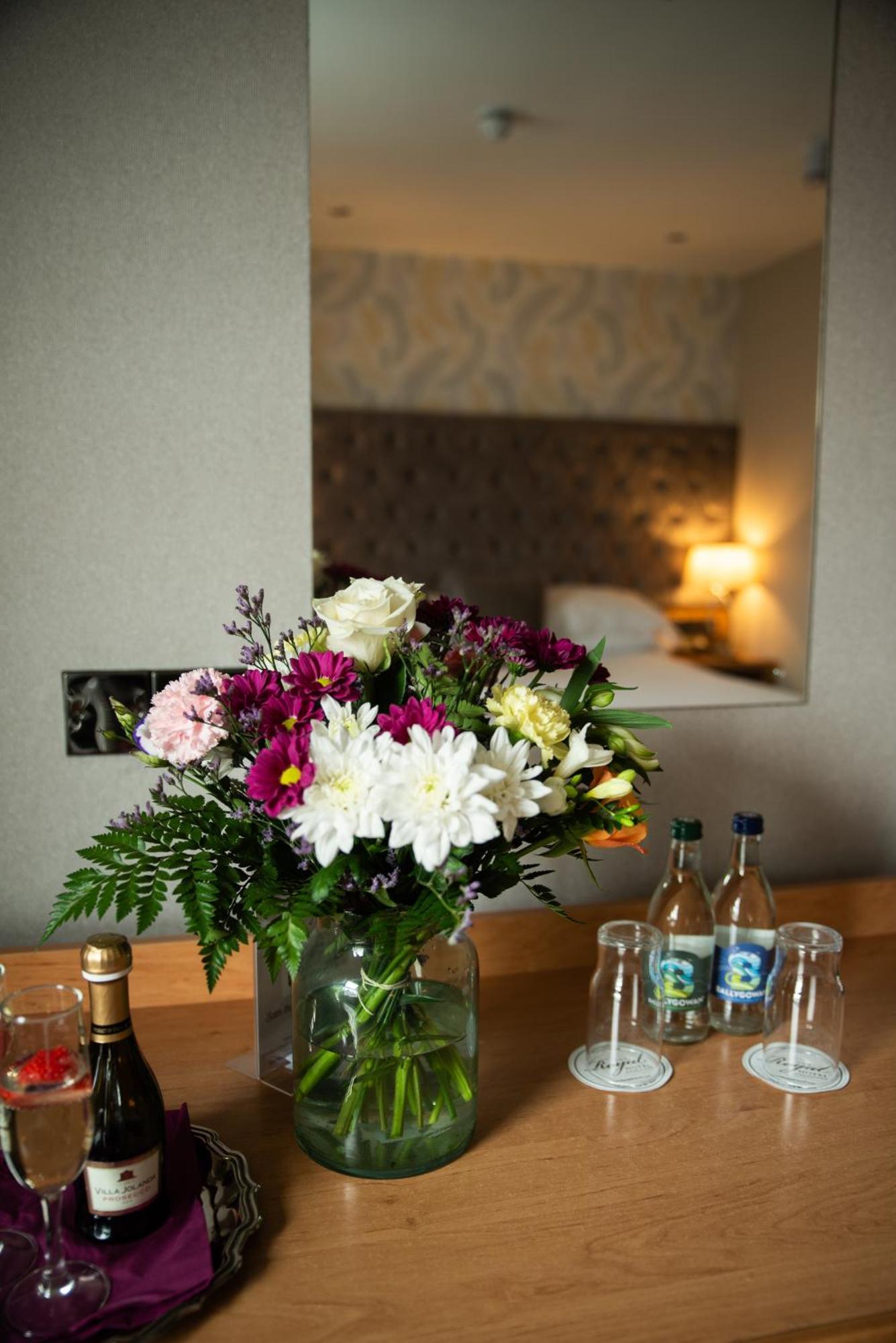 The Royal Hotel Cookstown Εξωτερικό φωτογραφία